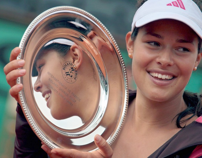 Ana Ivanovic hiện đang xếp thứ 18 thế giới, những năm vừa qua, tay vợt xinh đẹp này chơi không thật sự thành công.